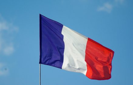 Cérémonie commémorative au monument aux morts